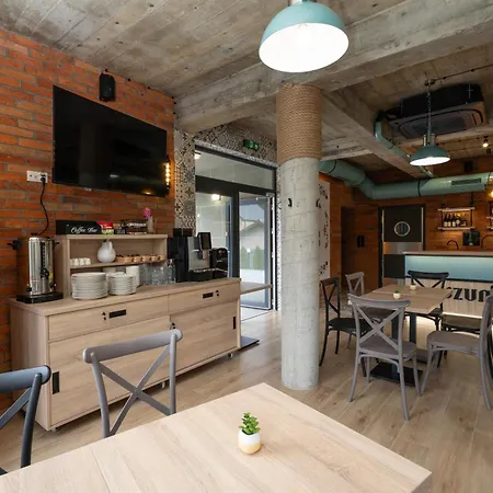 Apartamenty, I Ze Sniadaniem Kajan דירה
